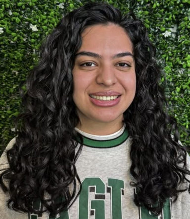 20+ Messy Curly Hair Ideas That Are Too Cute to Skip in 2025 - Kappers ... — image 2